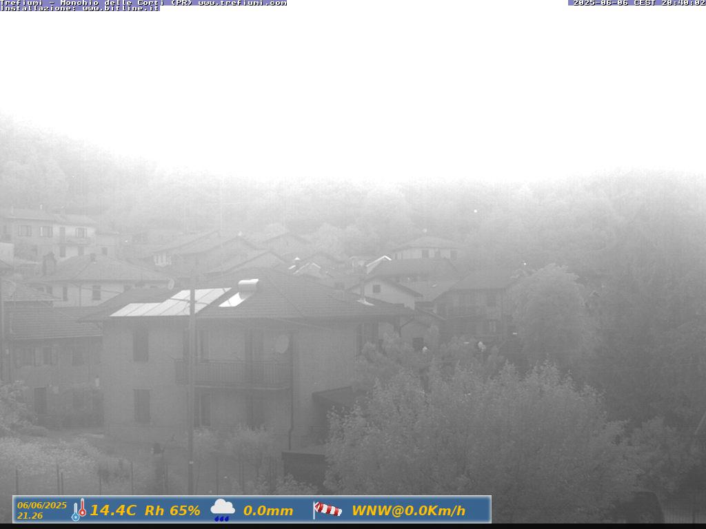 immagine della webcam nei dintorni di Tizzano Val Parma: webcam Monchio delle Corti