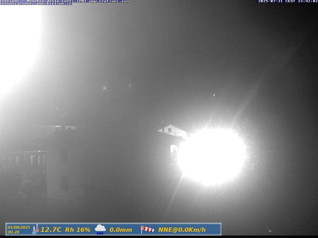 immagine della webcam nei dintorni di Tizzano Val Parma: webcam Monchio delle Corti